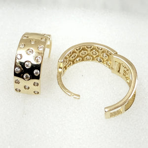 HUGGIES ORO 14K 2.6 (NUEVO)