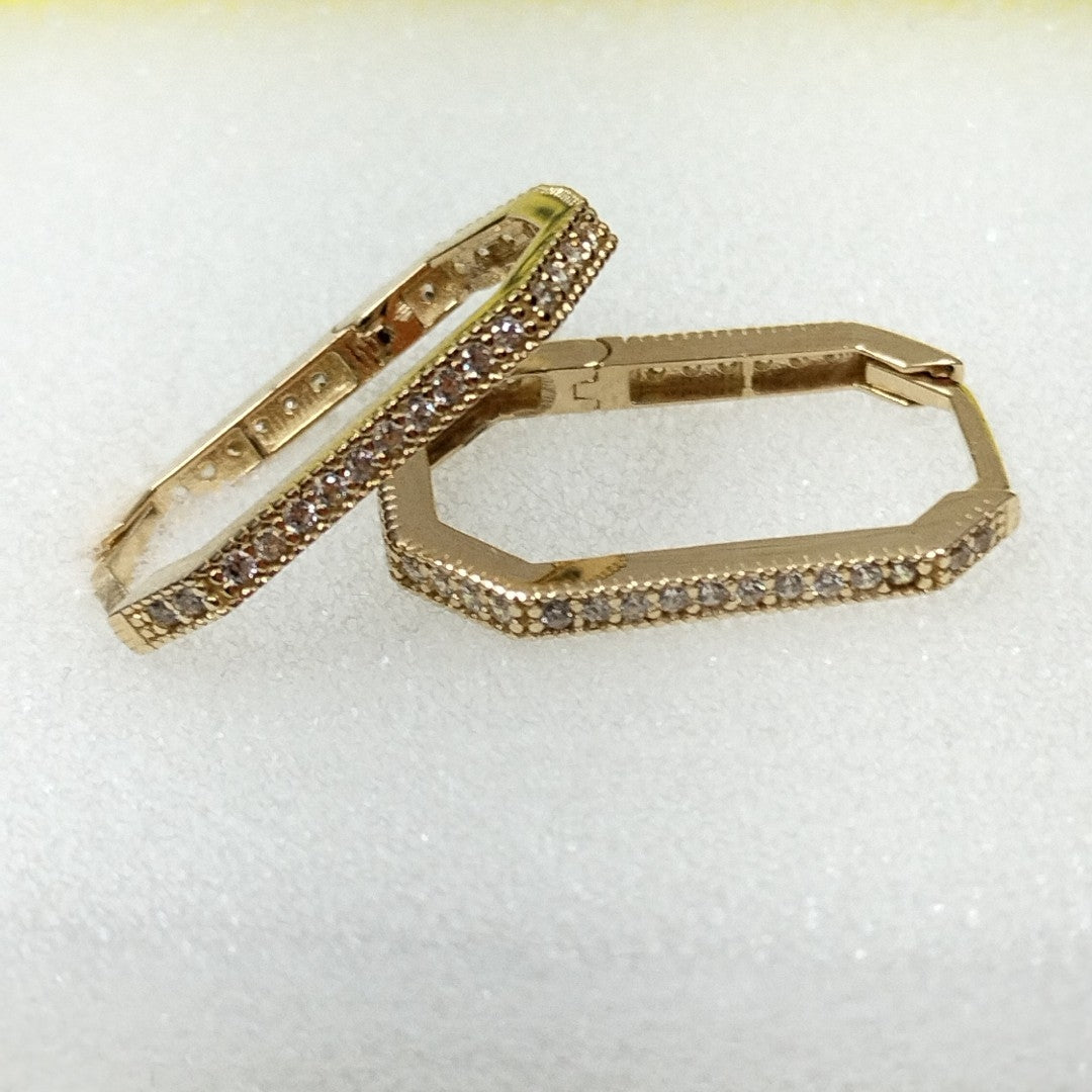HUGGIES ORO 14K 2.6 (NUEVO)