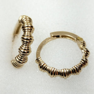 HUGGIES ORO 14K 2.8 (NUEVO)