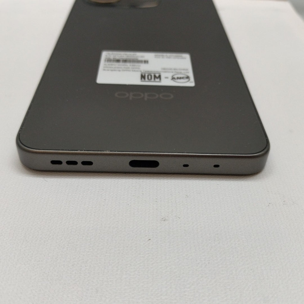 CELULAR OPPO  A5 PRO 5G CPH2695 (2025) 256 GB 8 GB RAM