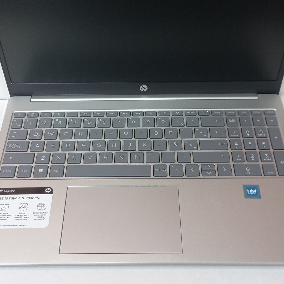 LAPTOP HP 15-FD0037LA  (2024) 512 GB SSD 8 GB RAM (SEMINUEVO)