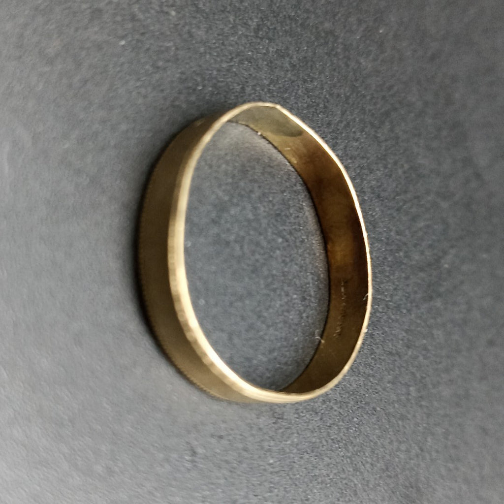 ARGOLLA. ORO. 10 K 1.7 GRMS (SEMINUEVO)