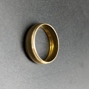 ARGOLLA. ORO. 10 K 1.6 GRMS (SEMINUEVO)