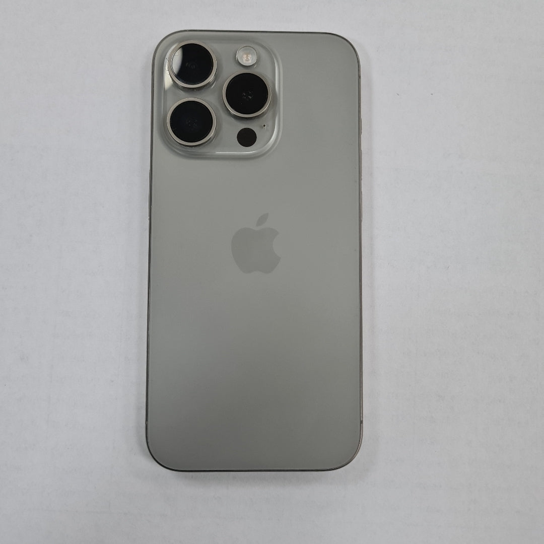 CELULAR APPLE IPHONE 15 PRO A3101 256 GB 8 GB RAM (SEMINUEVO)