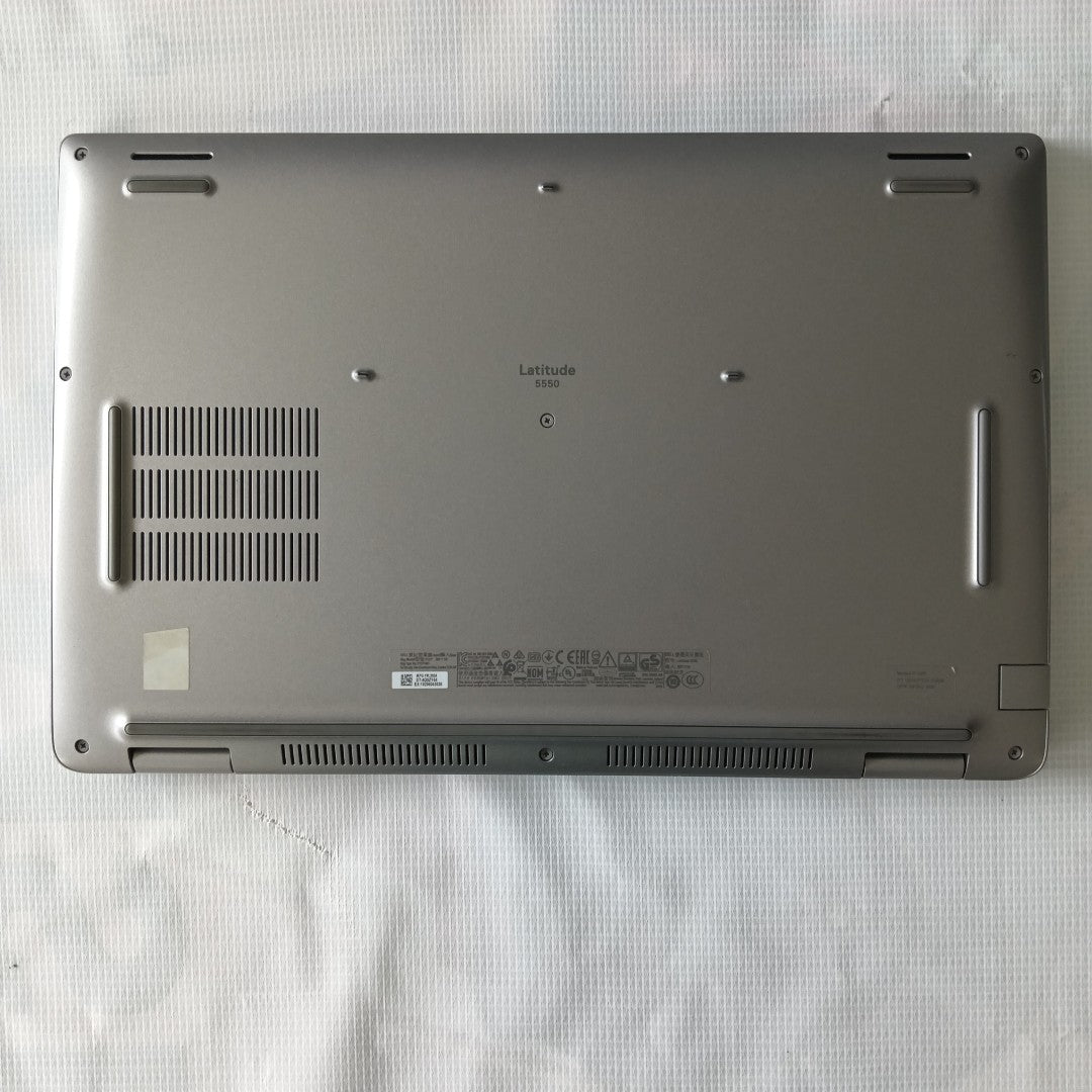 LAPTOP DELL LATITUDE 5550 (2024) 512 GB SSD 32 GB RAM (SEMINUEVO)