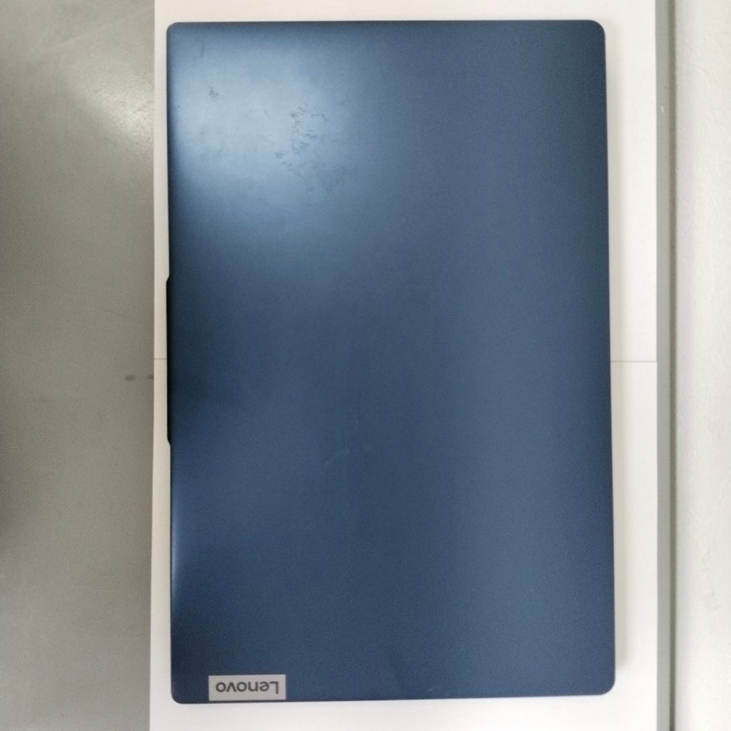 LAPTOP LENOVO IDEAPAD SLIM 3 15IAN8 (2023) 256 GB SSD 8 GB RAM (SEMINUEVO)