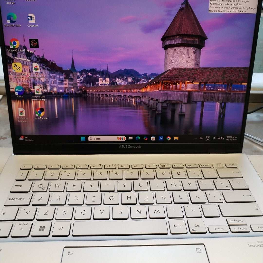 LAPTOP ASUS ZENBOOK 14 UX3402VA-KP555W (2023) 1 TB SSD 16 GB RAM (SEMINUEVO)