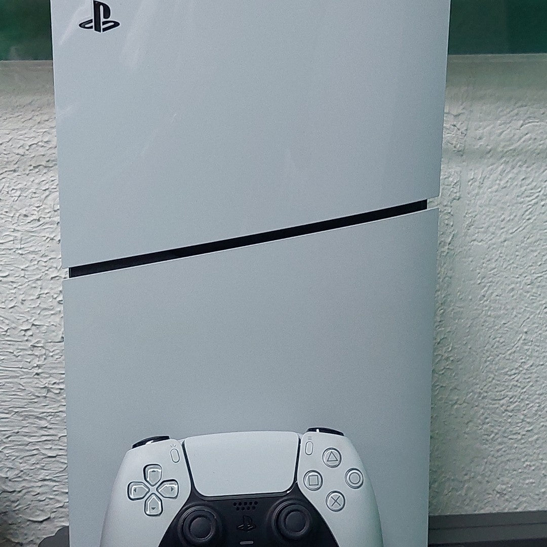 CONSOLA DE VIDEOJUEGO SONY PS5 SLIM 1 TB SSD (SEMINUEVO)