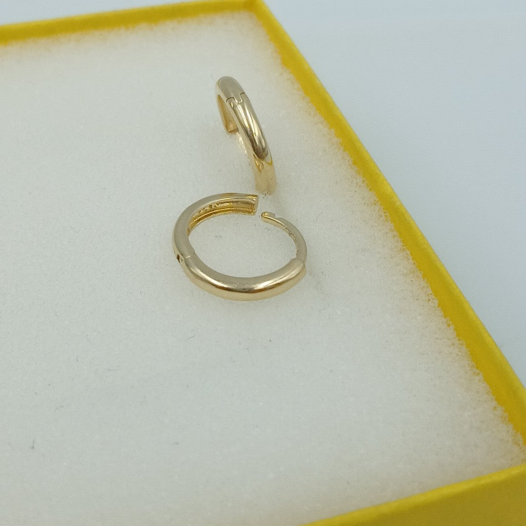 HUGGIES ORO 14K 1.5 (NUEVO)