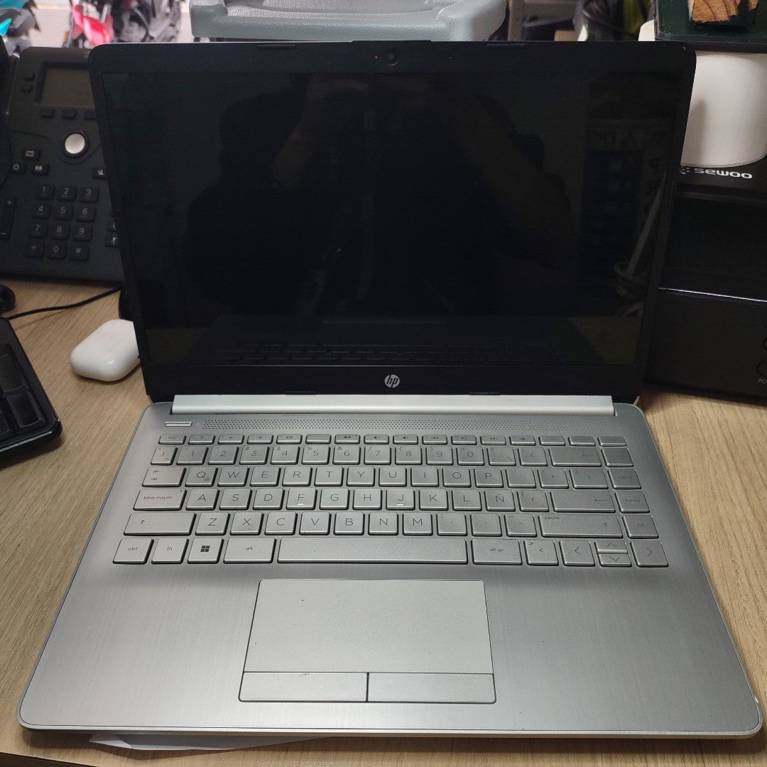 LAPTOP HP 14-DK1508LA (2022) 256 GB SSD 8 GB RAM (SEMINUEVO)