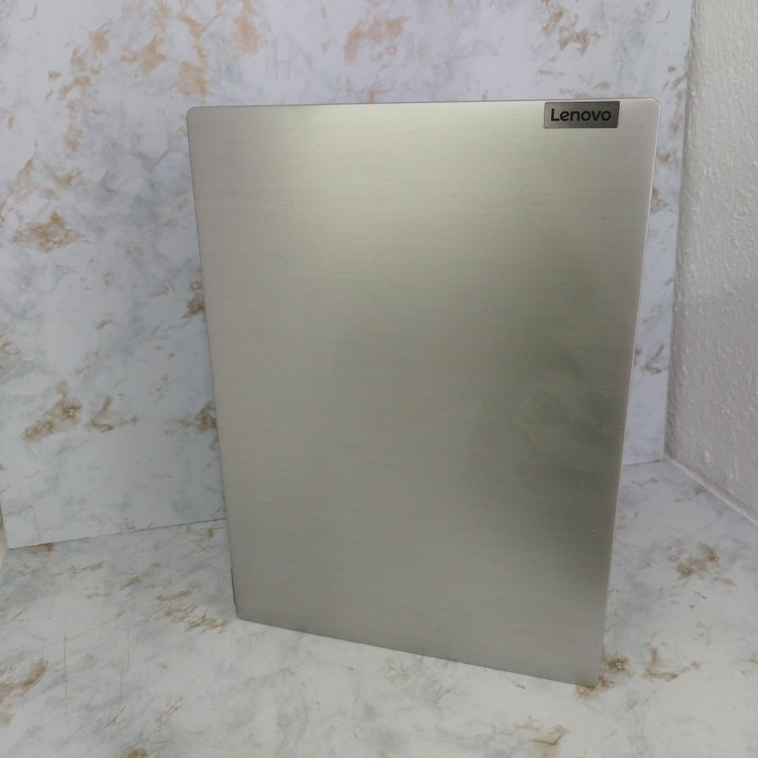 LAPTOP LENOVO IDEAPAD 3 14IGL05 (2022) 1 TB 8 GB RAM (SEMINUEVO)