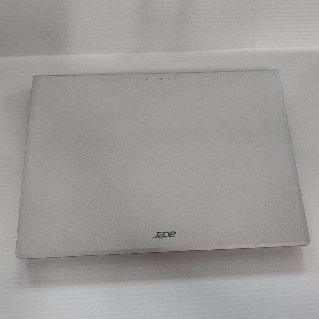 LAPTOP ACER ASPIRE LITE 14 AL14-31P-353Y (2024) 512 GB SSD 8 GB RAM (SEMINUEVO)