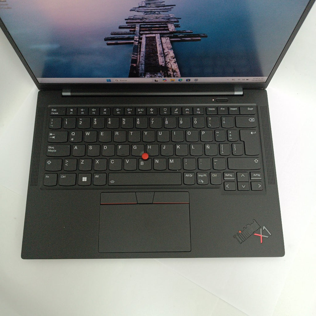 LAPTOP LENOVO THINKPAD X1 CARBON 9TH GEN (2022) 512 GB SSD 16 GB RAM (SEMINUEVO)