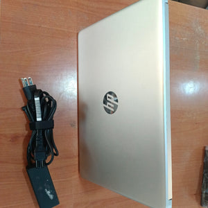 LAPTOP HP 14-DQ0530LA(2024) 256 GB SSD 8 GB RAM (SEMINUEVO)