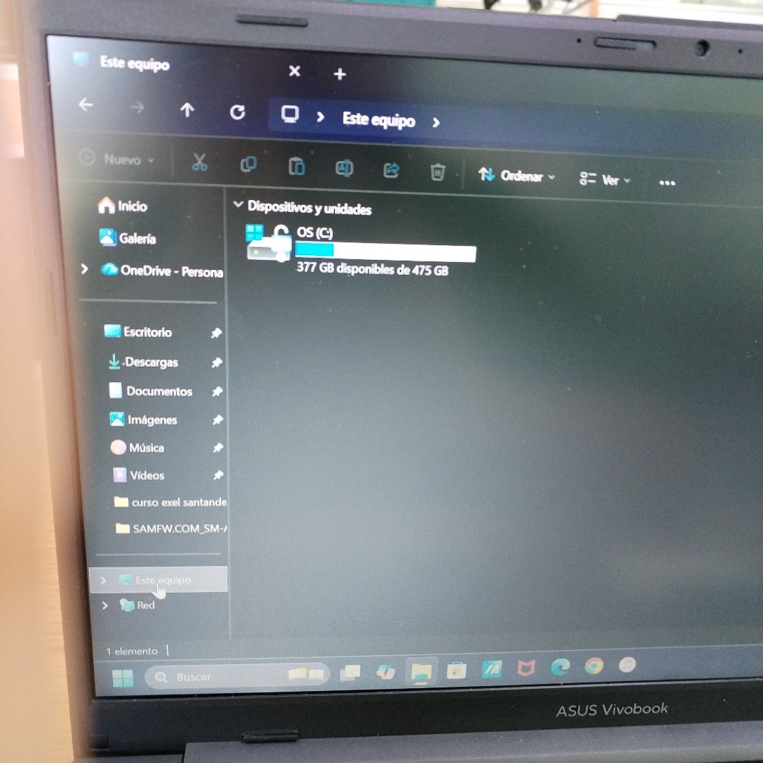 LAPTOP ASUS VIVOBOOK GO 14 E1404FA-NK209W (2023) 512 GB SSD 16 GB RAM (SEMINUEVO)