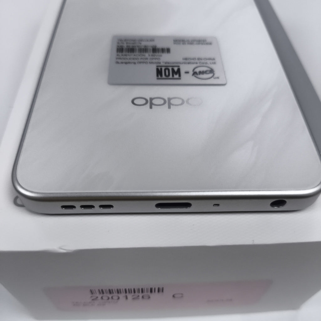 CELULAR OPPO  A5 CPH2727 (2025) 256 GB 4 GB RAM (SEMINUEVO)