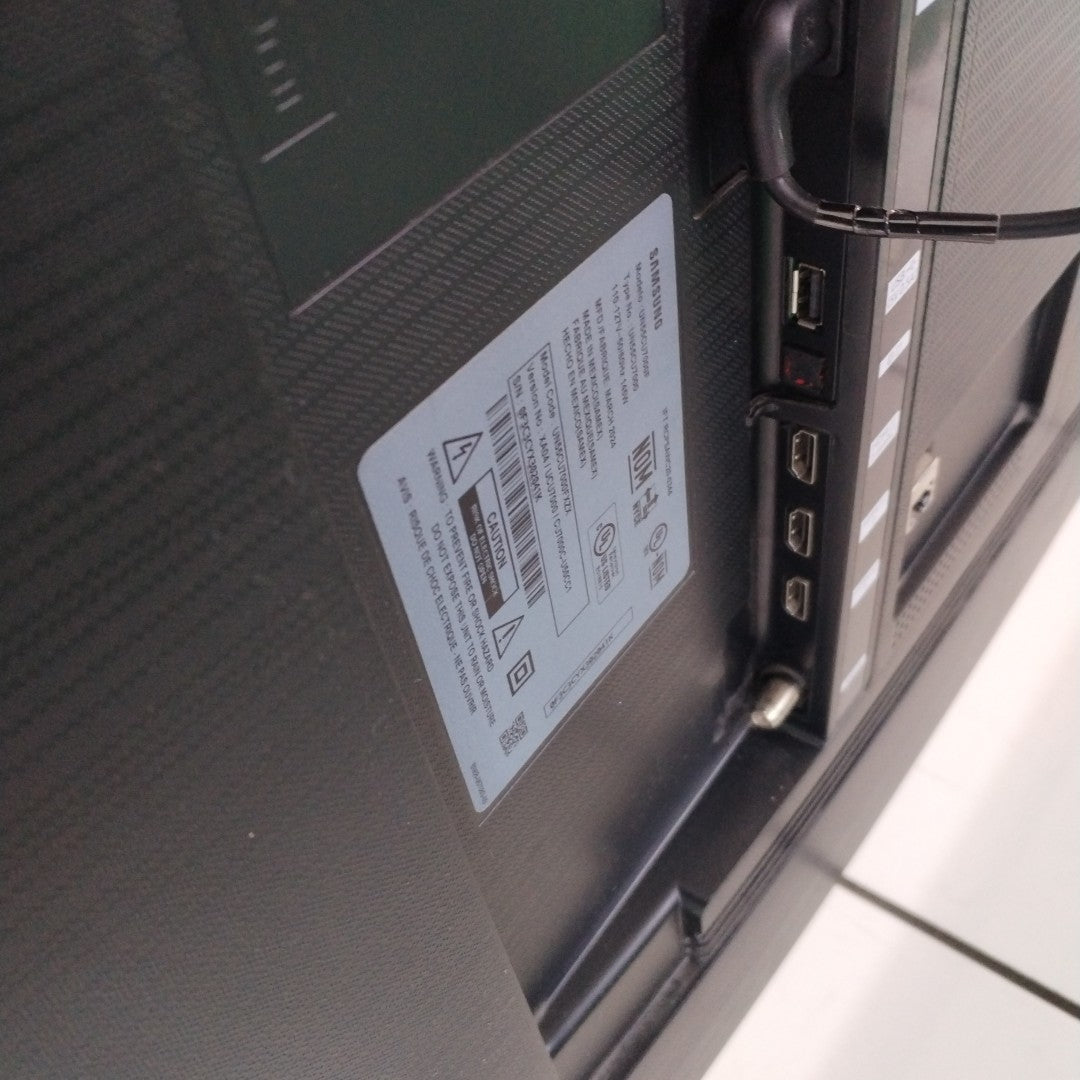 PANTALLA SAMSUNG UN55CU7000F (2024) 55" LED 4K (SEMINUEVO)