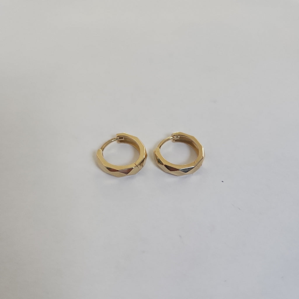 HUGGIES ORO 14K 1.4 (NUEVO)