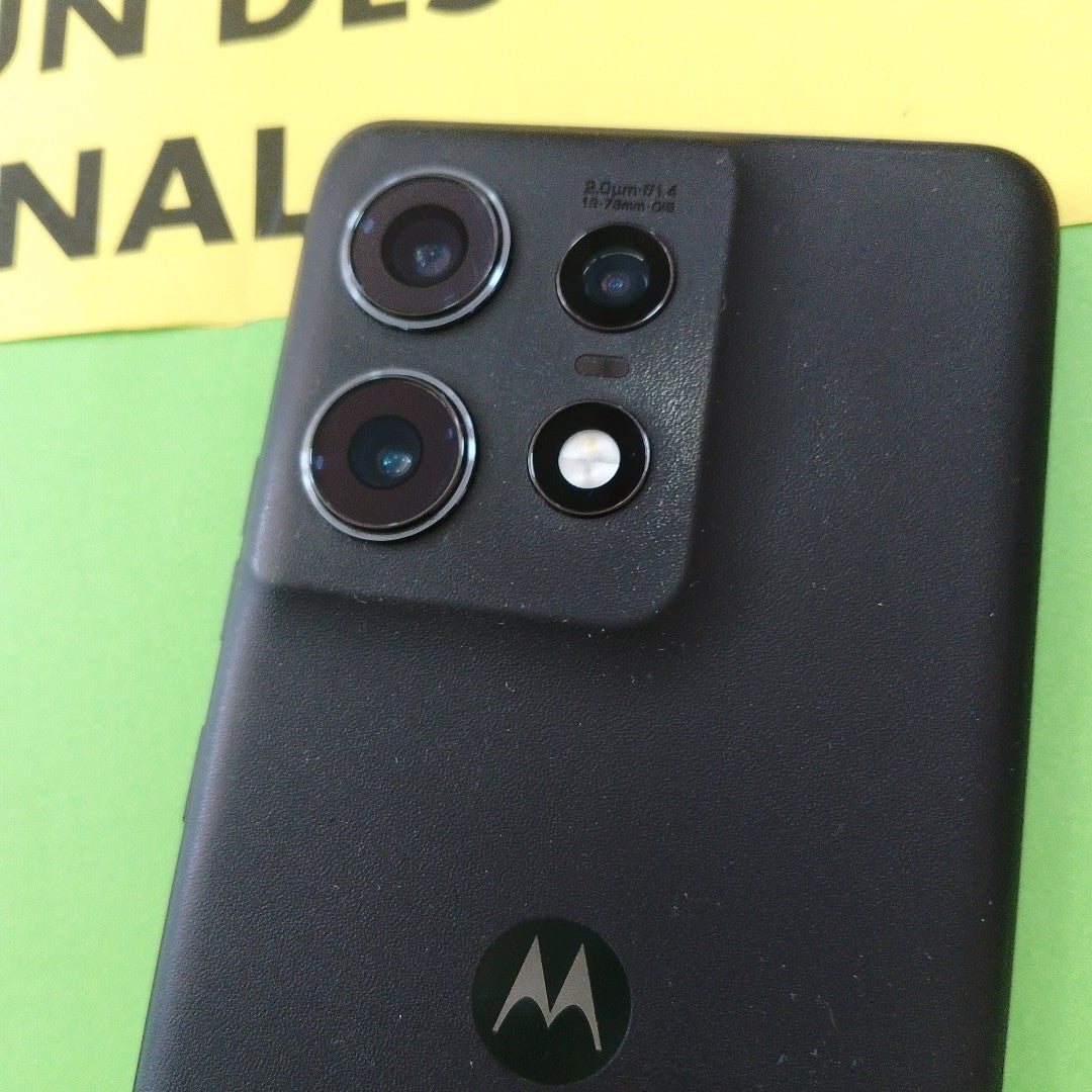 CELULAR MOTOROLA EDGE 50 PRO XT2403-2 (2024) 512 GB 12 GB RAM (SEMINUEVO)