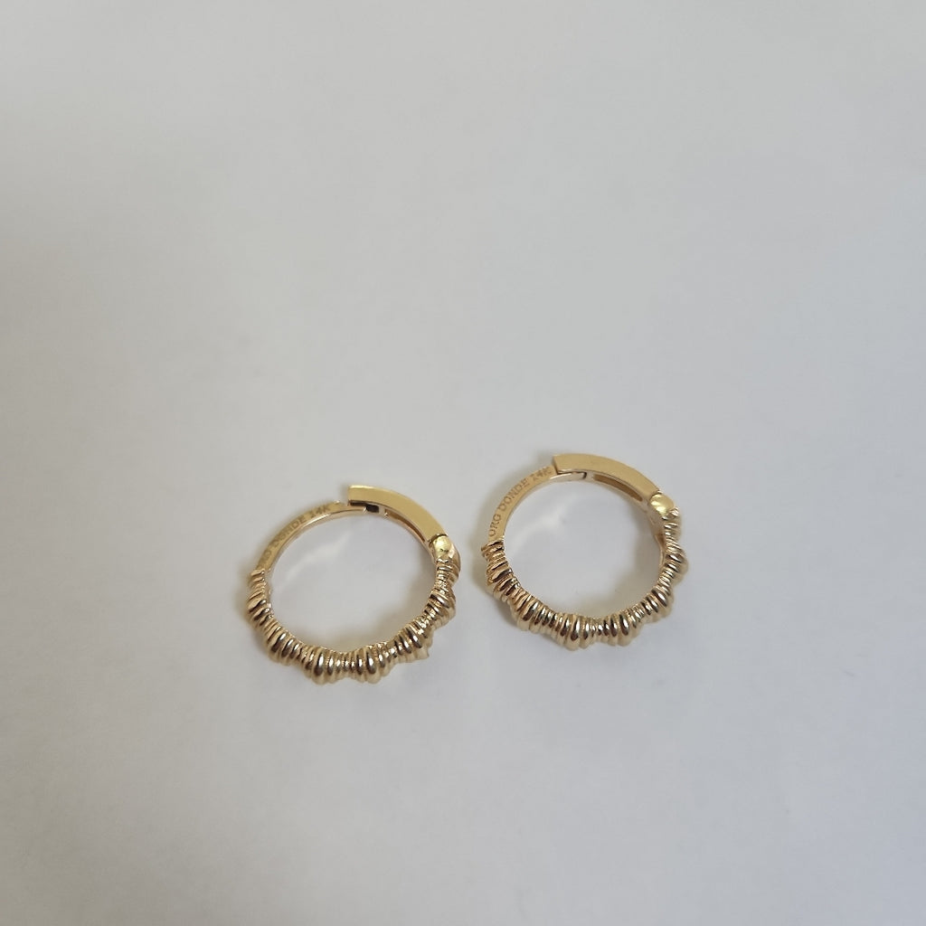 HUGGIES ORO 14K 2.8 (NUEVO)