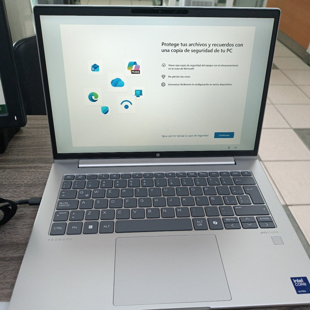 LAPTOP HP PROBOOK 440 G11 (2025) 512 GB SSD 16 GB RAM (SEMINUEVO)