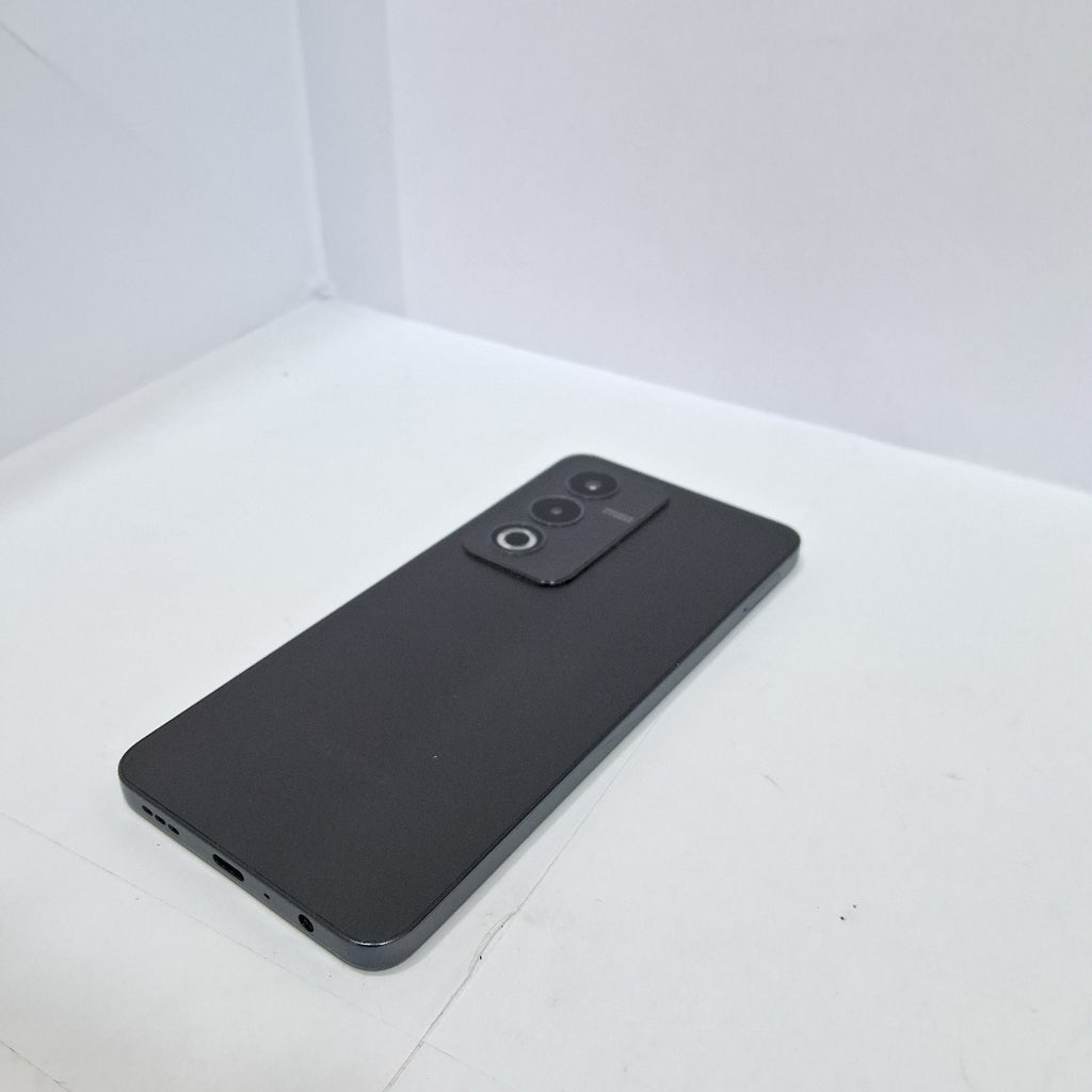 CELULAR OPPO  A80 5G CPH2639 (2024) 256 GB 8 GB RAM (SEMINUEVO)