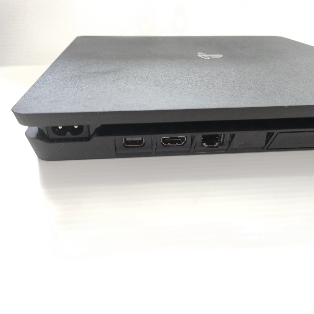 CONSOLA DE VIDEOJUEGO SONY PS4 SLIM 1 TB (SEMINUEVO)