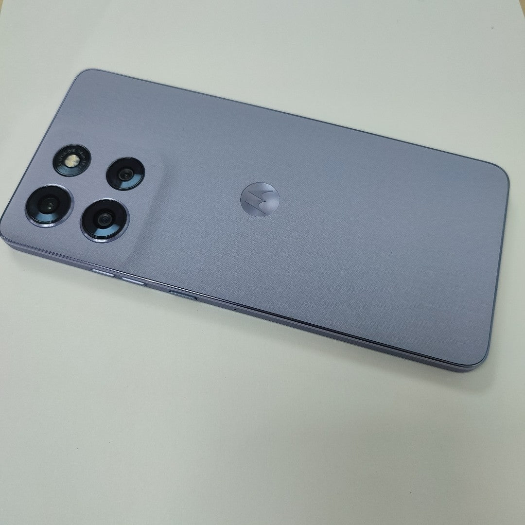 CELULAR MOTOROLA MOTO G86 XT2527-1 (2025) 256 GB 8 GB RAM (SEMINUEVO)