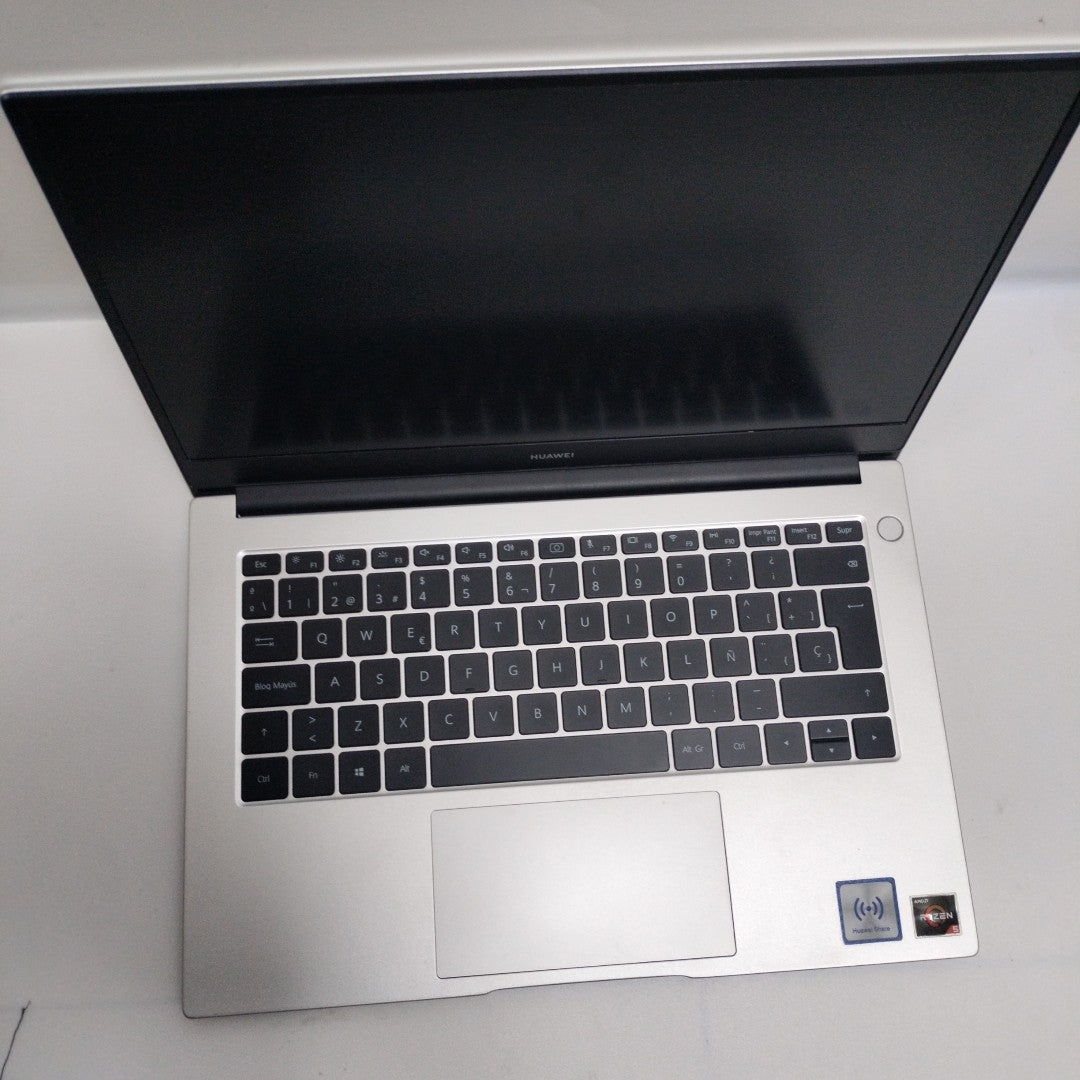 LAPTOP HUAWEI MATEBOOK D14 NBL-WAQ9R (2022) 512 GB SSD 8 GB RAM (SEMINUEVO)