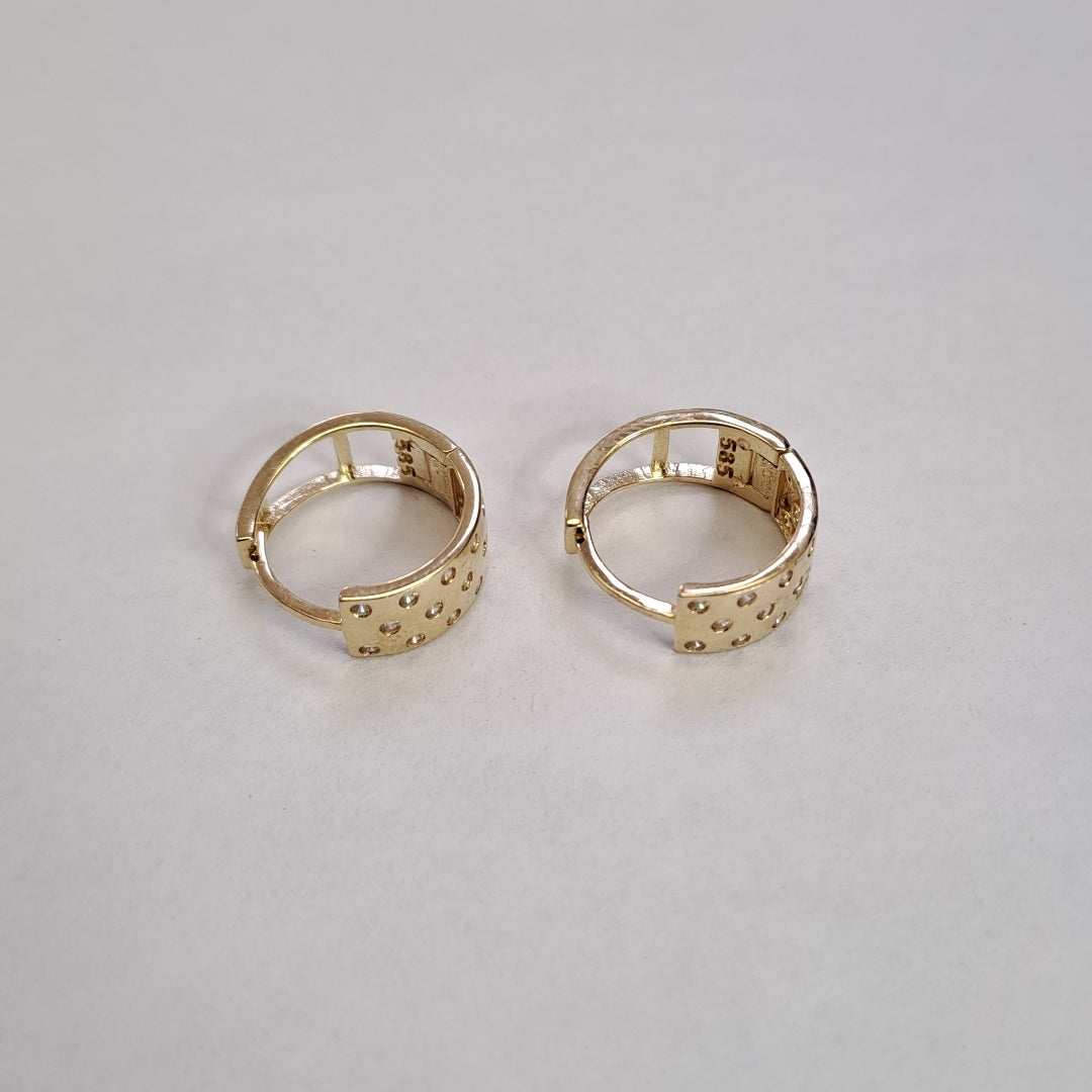 HUGGIES ORO 14K 2.7 (NUEVO)