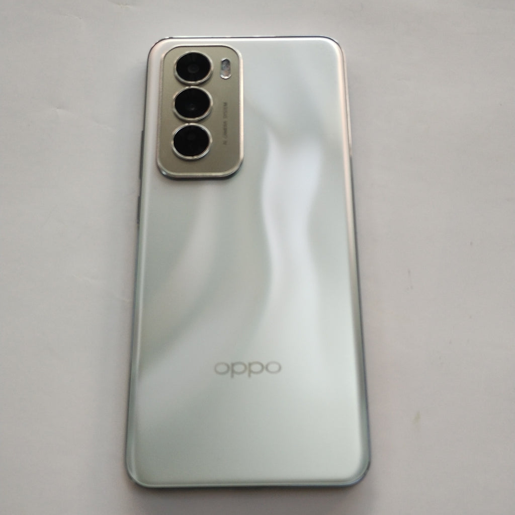 CELULAR OPPO   RENO12 5G CPH2625 (2024) 512 GB 12 GB RAM