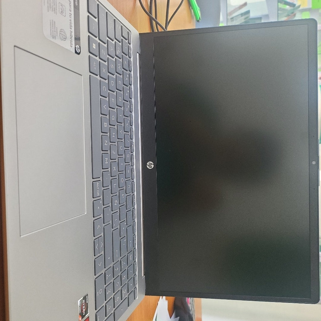 LAPTOP HP 15-FC0043LA (2024) 512 GB SSD 8 GB RAM