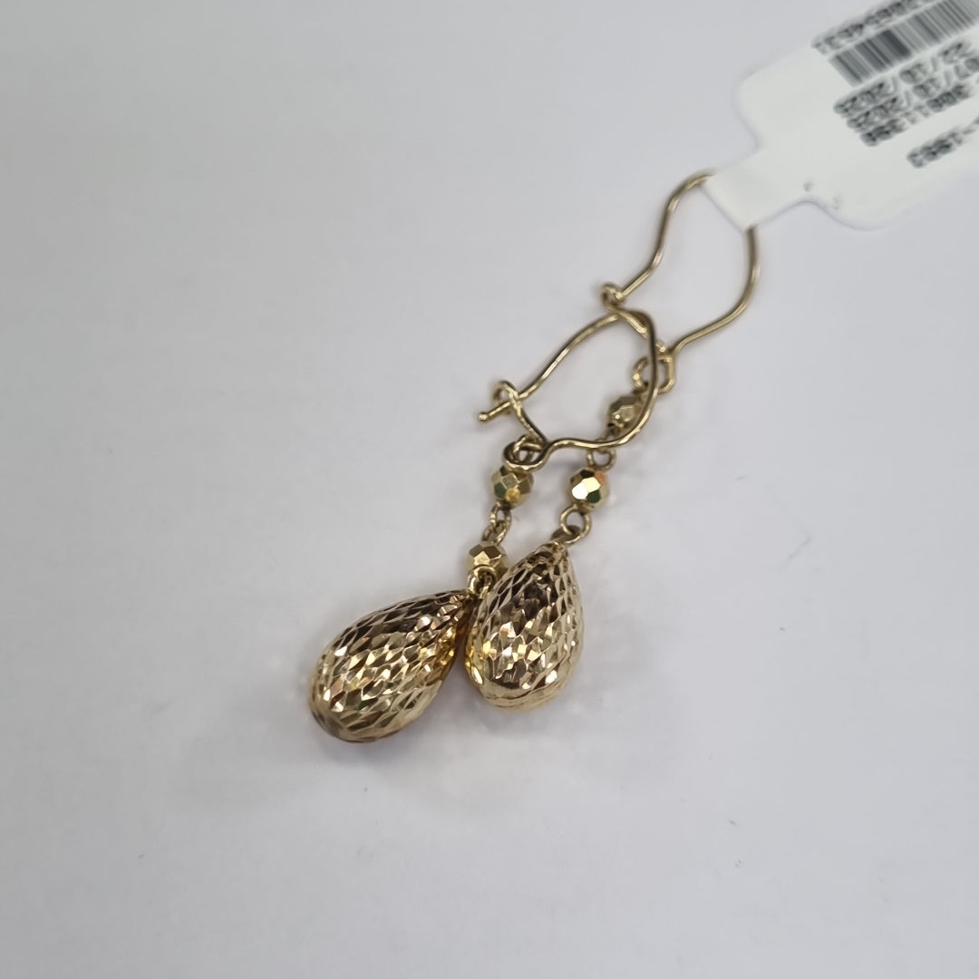 ARETES PAR. ORO. 14 K 1.9 GRMS (SEMINUEVO)