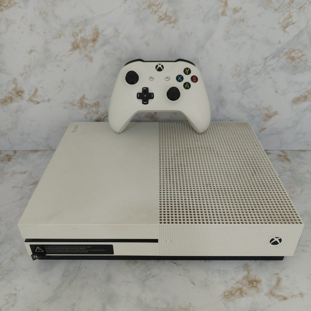CONSOLA DE VIDEOJUEGO MICROSOFT XBOX ONE S 1 TB (SEMINUEVO)