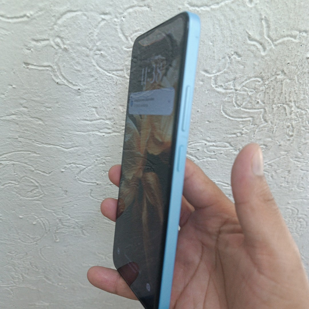 CELULAR MOTOROLA EDGE 50 FUSION XT2429-1 256 GB 8 GB RAM (SEMINUEVO)