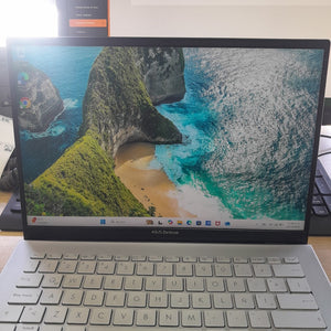 LAPTOP ASUS ZENBOOK 14 UX3402VA-KP555W (2023) 1 TB SSD 16 GB RAM (SEMINUEVO)