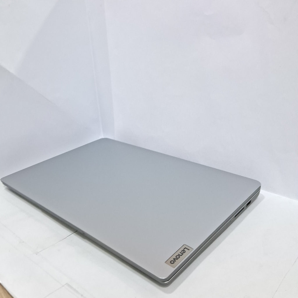 LAPTOP LENOVO IDEAPAD 1 14IJL7 (2024) 128 GB SSD 4 GB RAM (SEMINUEVO)