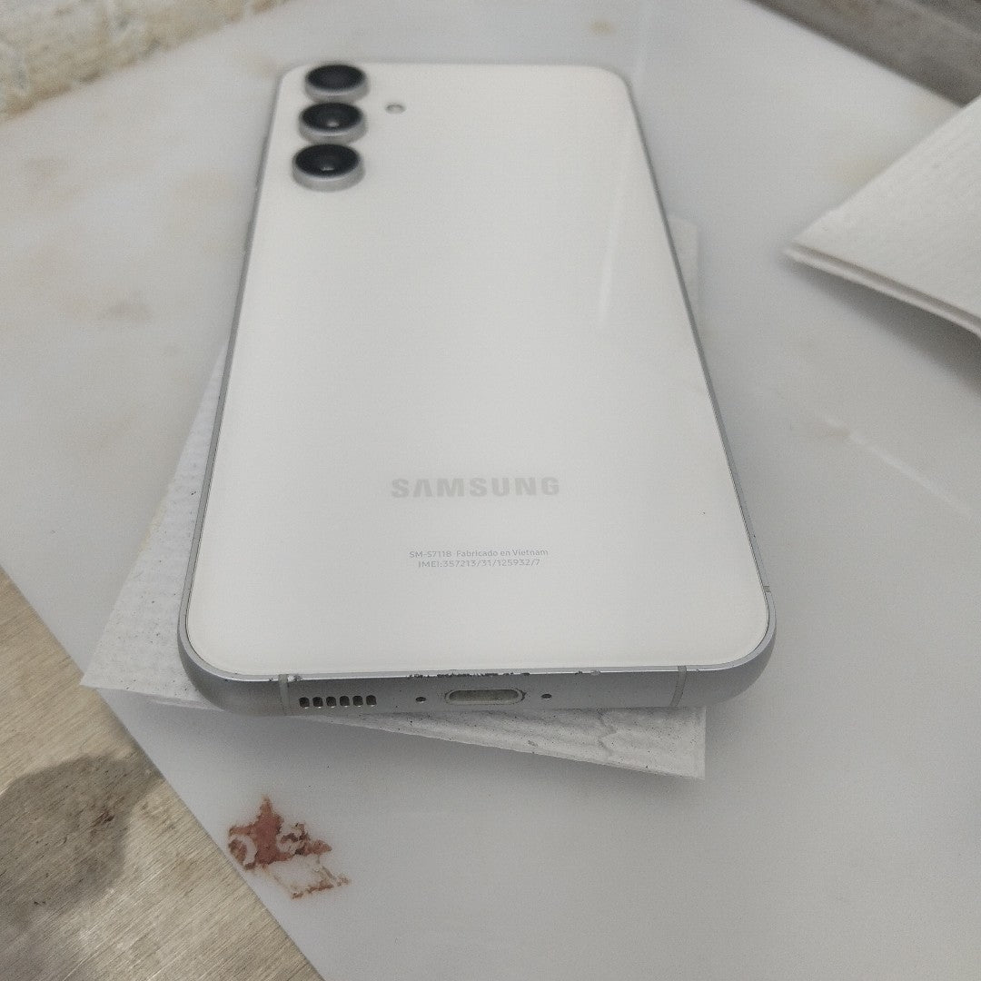 CELULAR SAMSUNG GALAXY S23 FE SM-S711B (2023) 256 GB 8 GB RAM (SEMINUEVO)