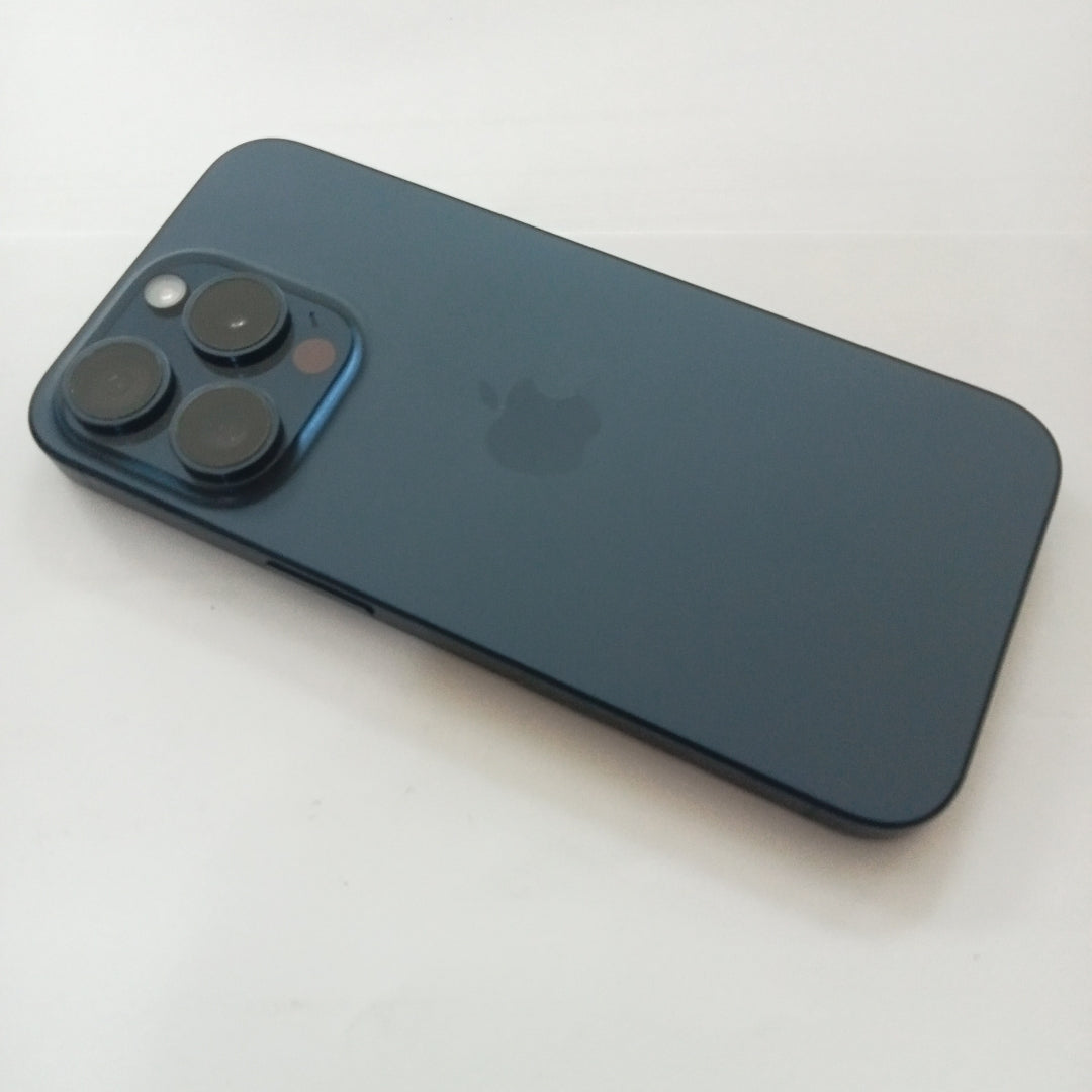 CELULAR APPLE IPHONE 15 PRO A3101 128 GB 8 GB RAM (SEMINUEVO)