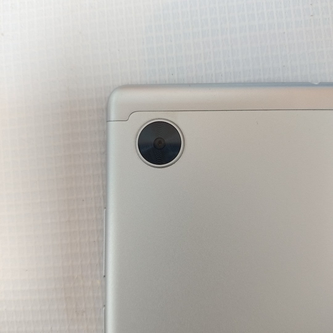 TABLETA LENOVO TAB M10 HD TB-X306F 64 GB 4 GB RAM (SEMINUEVO)