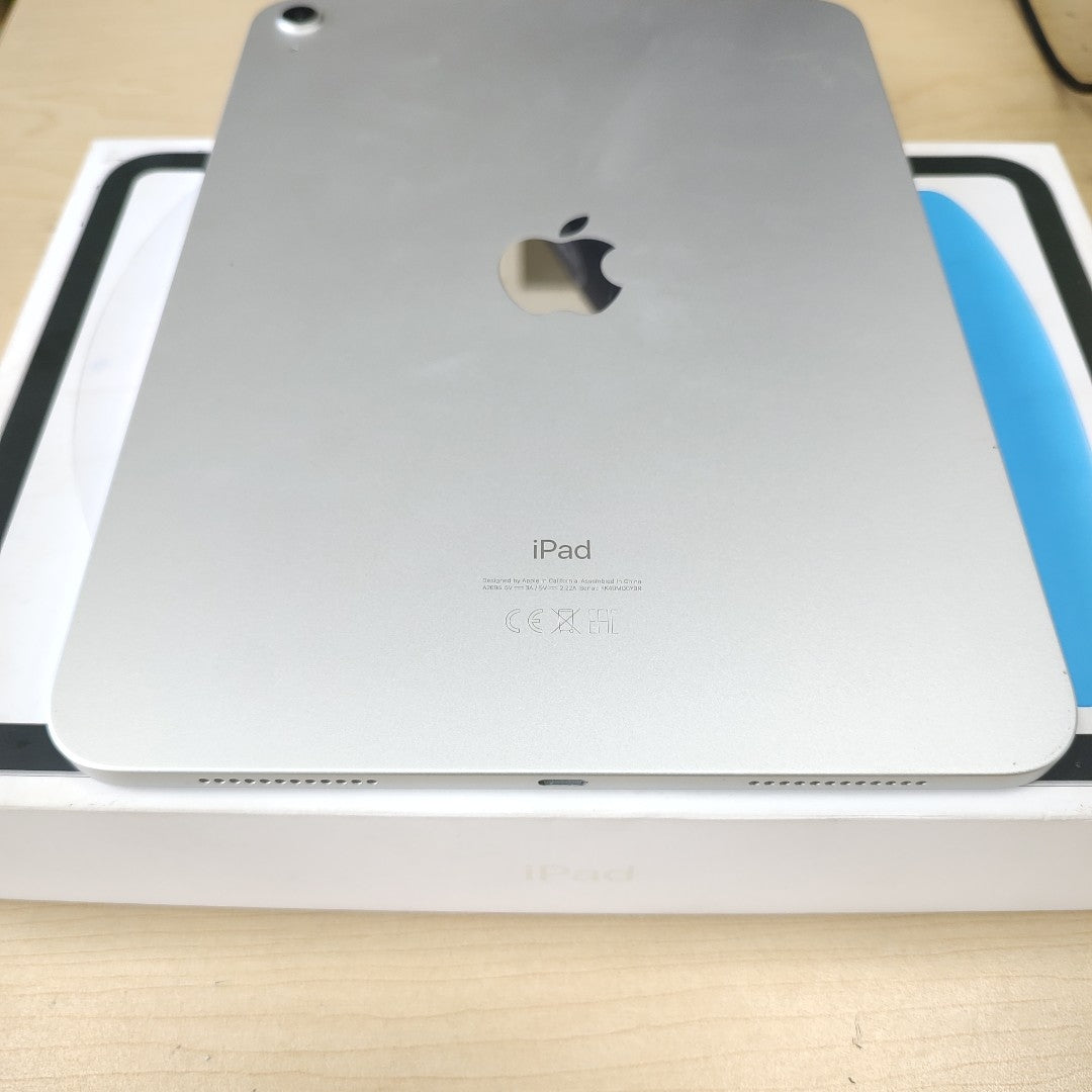 TABLETA APPLE IPAD 10 A2696 64 GB 4 GB RAM (SEMINUEVO)