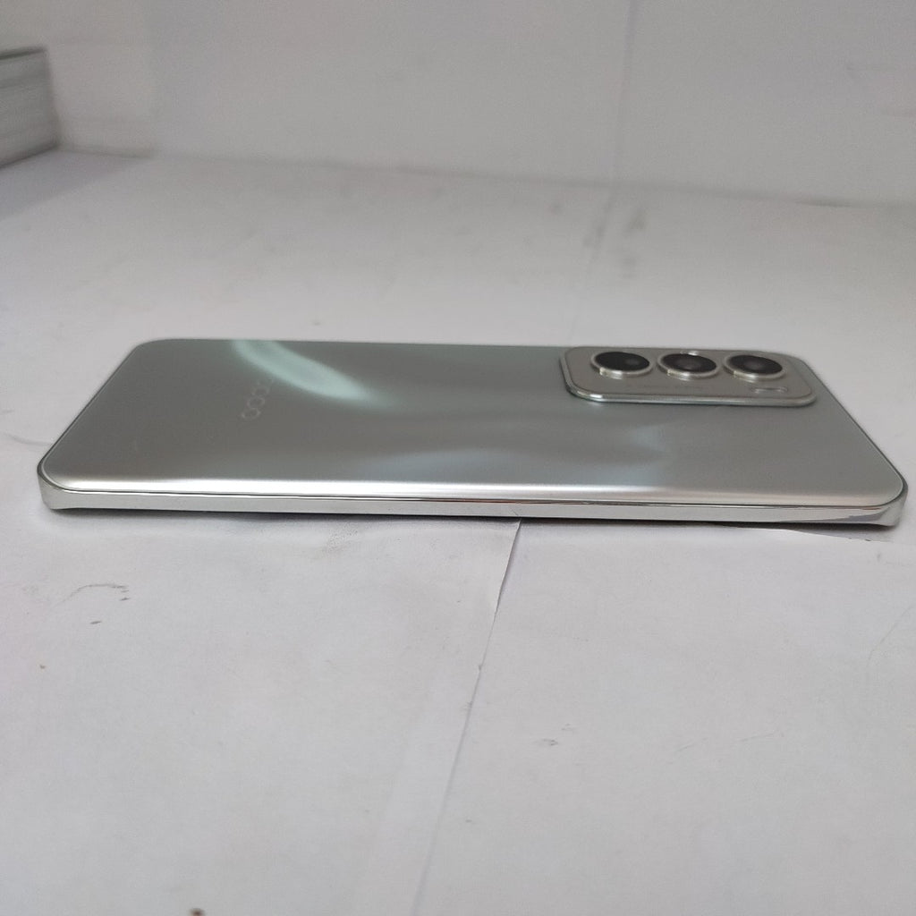 CELULAR OPPO   RENO12 5G CPH2625 (2024) 512 GB 12 GB RAM (SEMINUEVO)