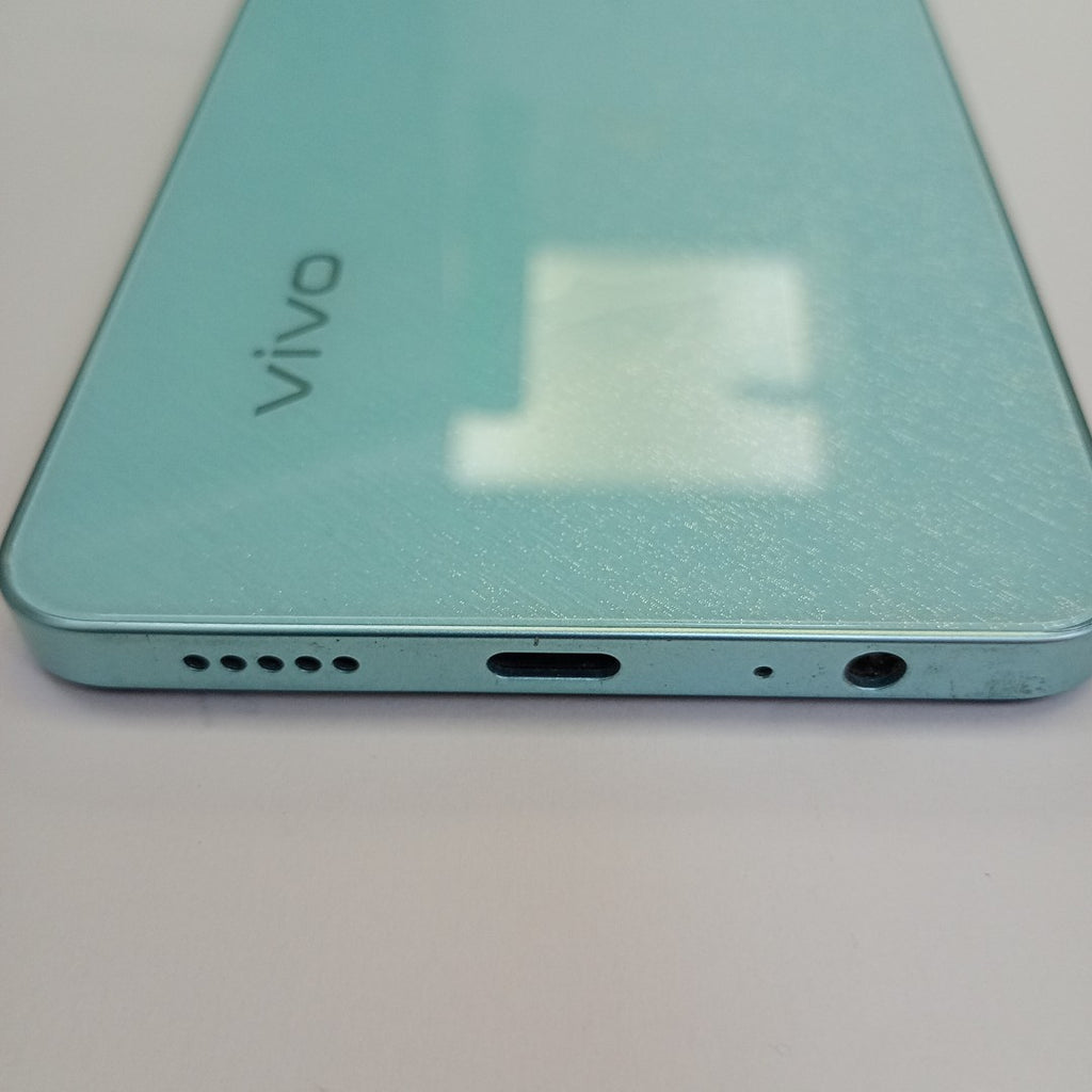 CELULAR VIVO Y36 V2247 256 GB 8 GB RAM (SEMINUEVO)