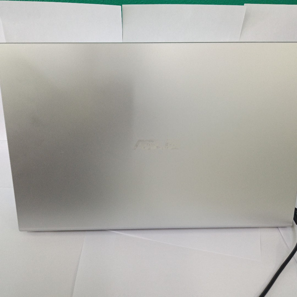 LAPTOP ASUS X515JA-EJ2149W (2022) 1 TB + 256 GB SSD 8 GB RAM (SEMINUEVO)