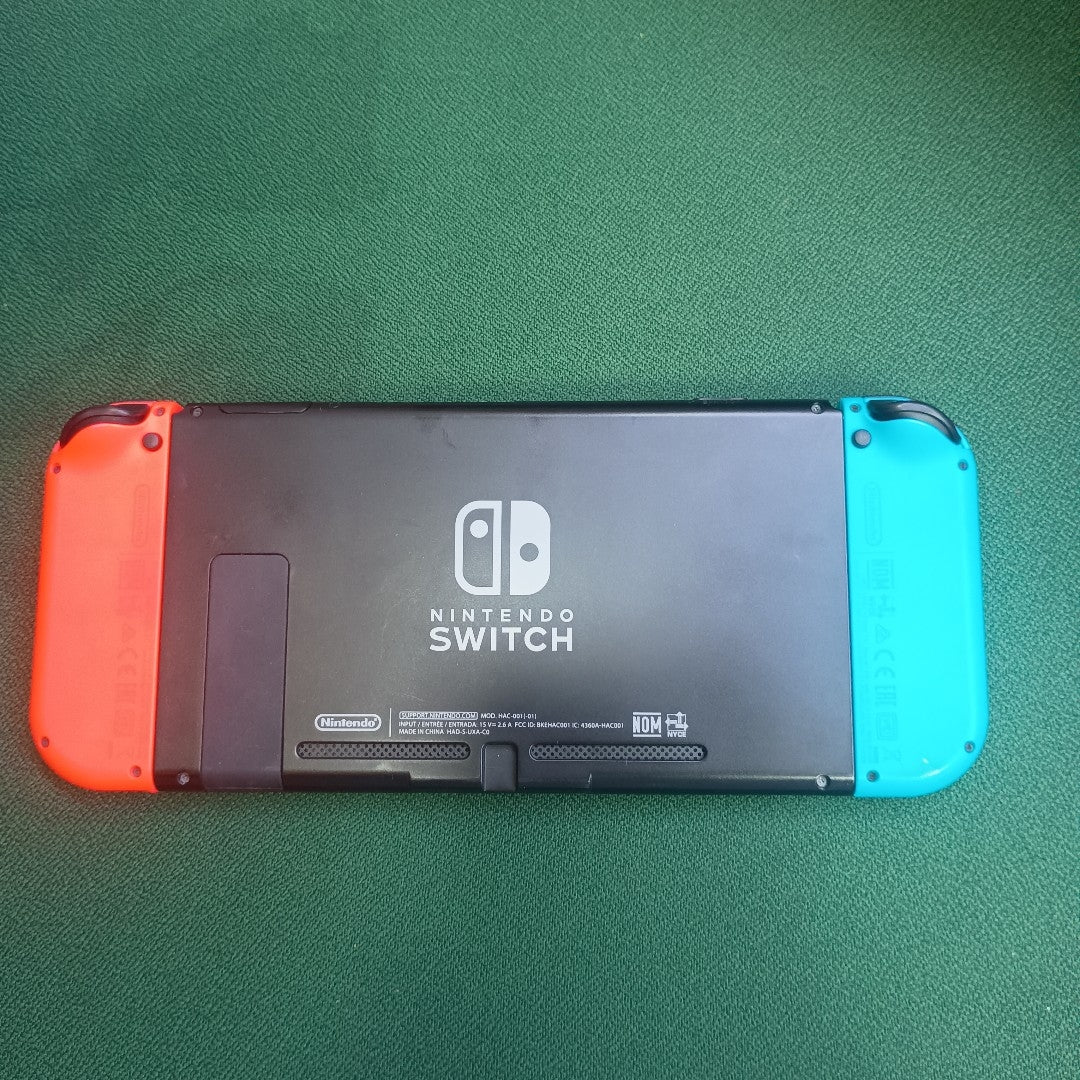 CONSOLA DE VIDEOJUEGO NINTENDO SWITCH OLED 64 GB (SEMINUEVO)