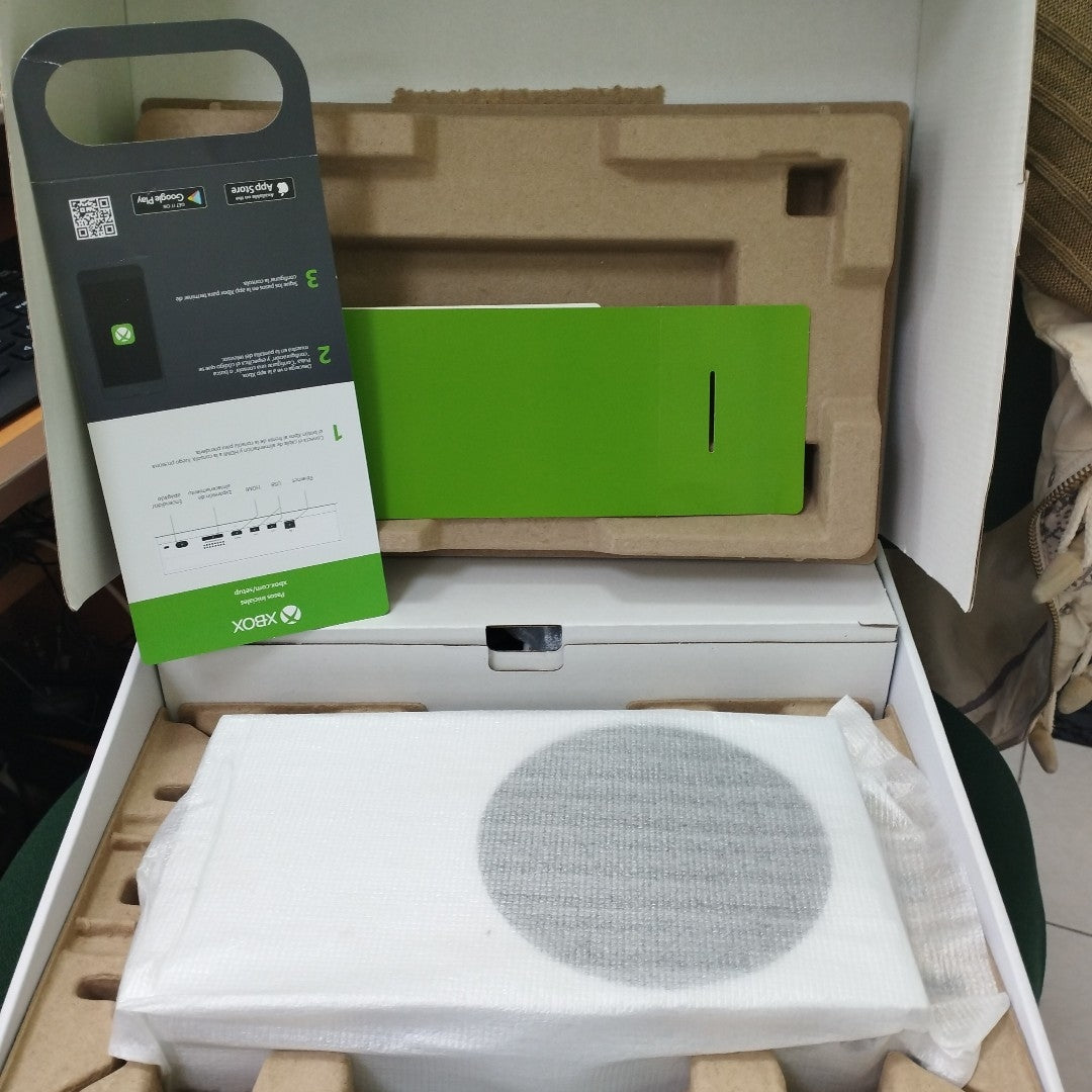 CONSOLA DE VIDEOJUEGO MICROSOFT XBOX SERIES S 512 GB SSD (SEMINUEVO)