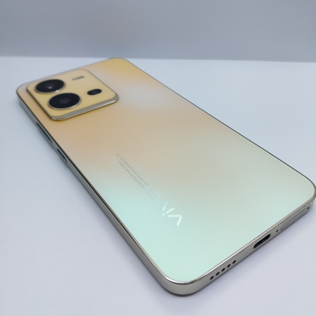 CELULAR VIVO V25 V2202 128 GB 8 GB RAM (SEMINUEVO)