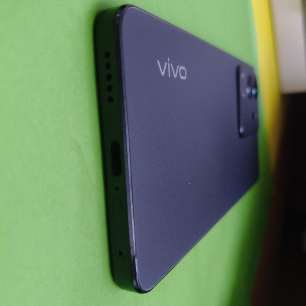 CELULAR VIVO V30 LITE V2314 (2023) 256 GB 12 GB RAM (SEMINUEVO)