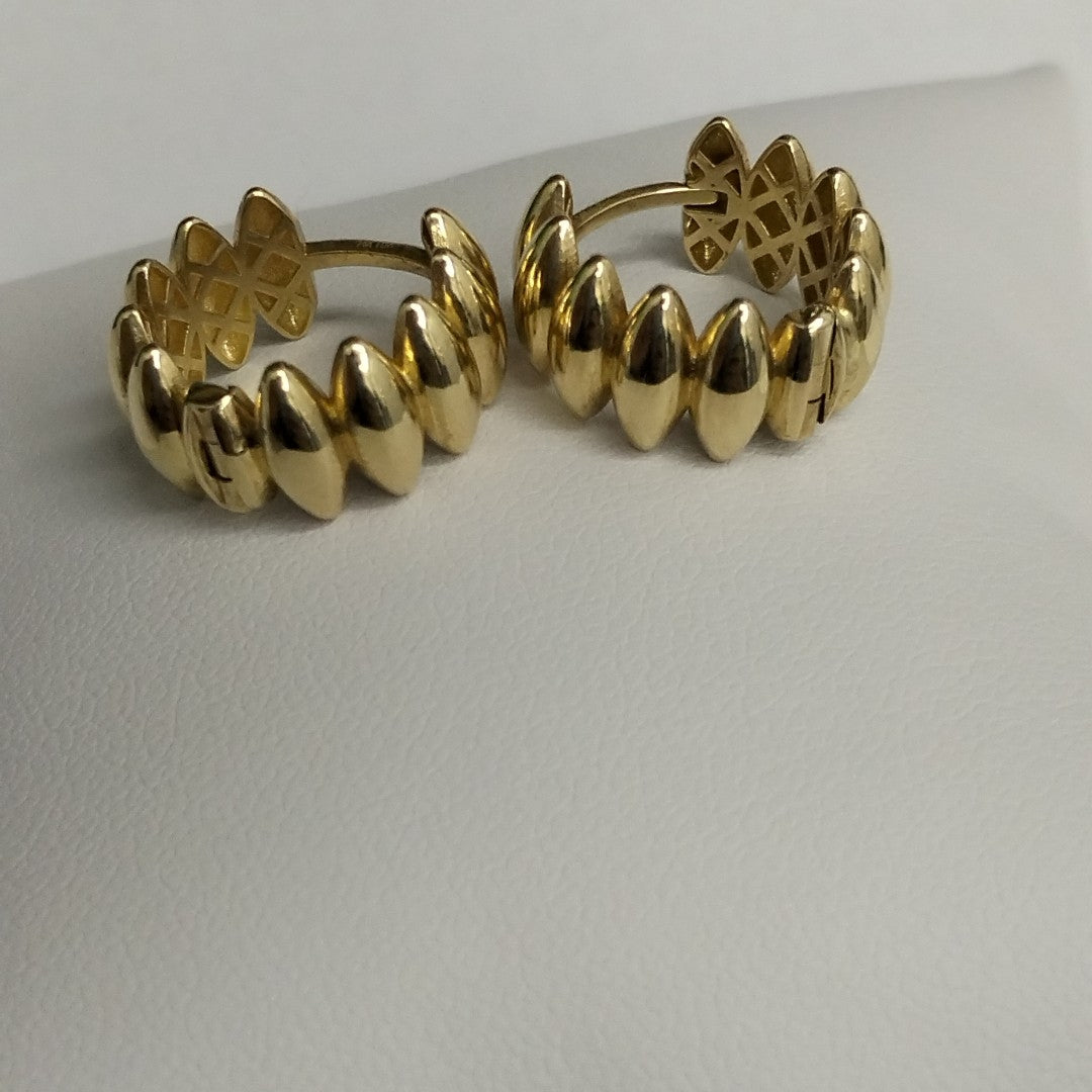 HUGGIES ORO 14K 4.5 (NUEVO)