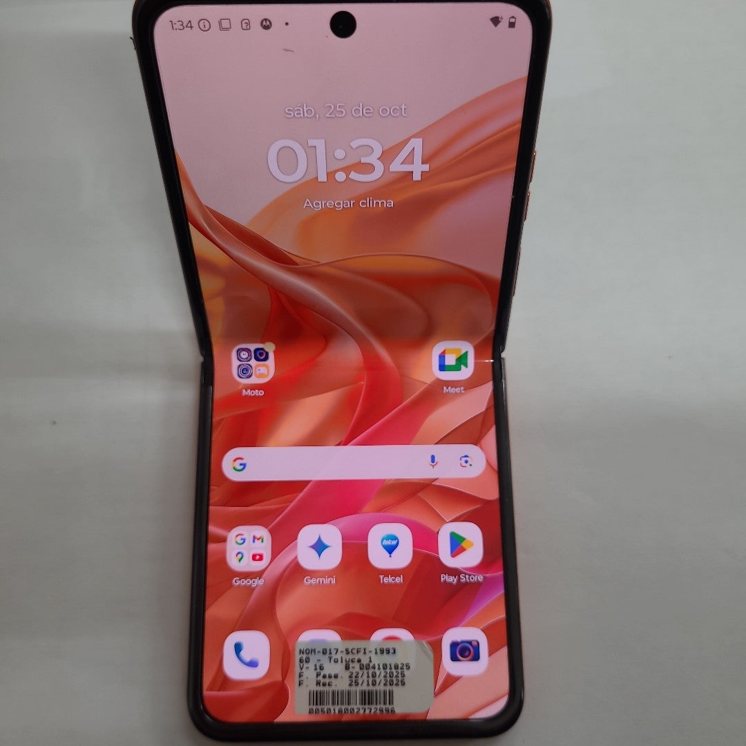 CELULAR MOTOROLA RAZR 50 5G XT2453-1 512 GB 12 GB RAM (SEMINUEVO)